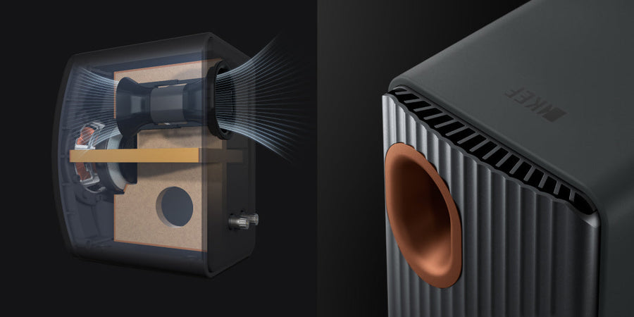 Gros plan sur un haut-parleur HiFi avec évent arrière – vue du flux d’air interne et de la conception de l’évent pour un placement optimal des enceintes à évent arrière.
